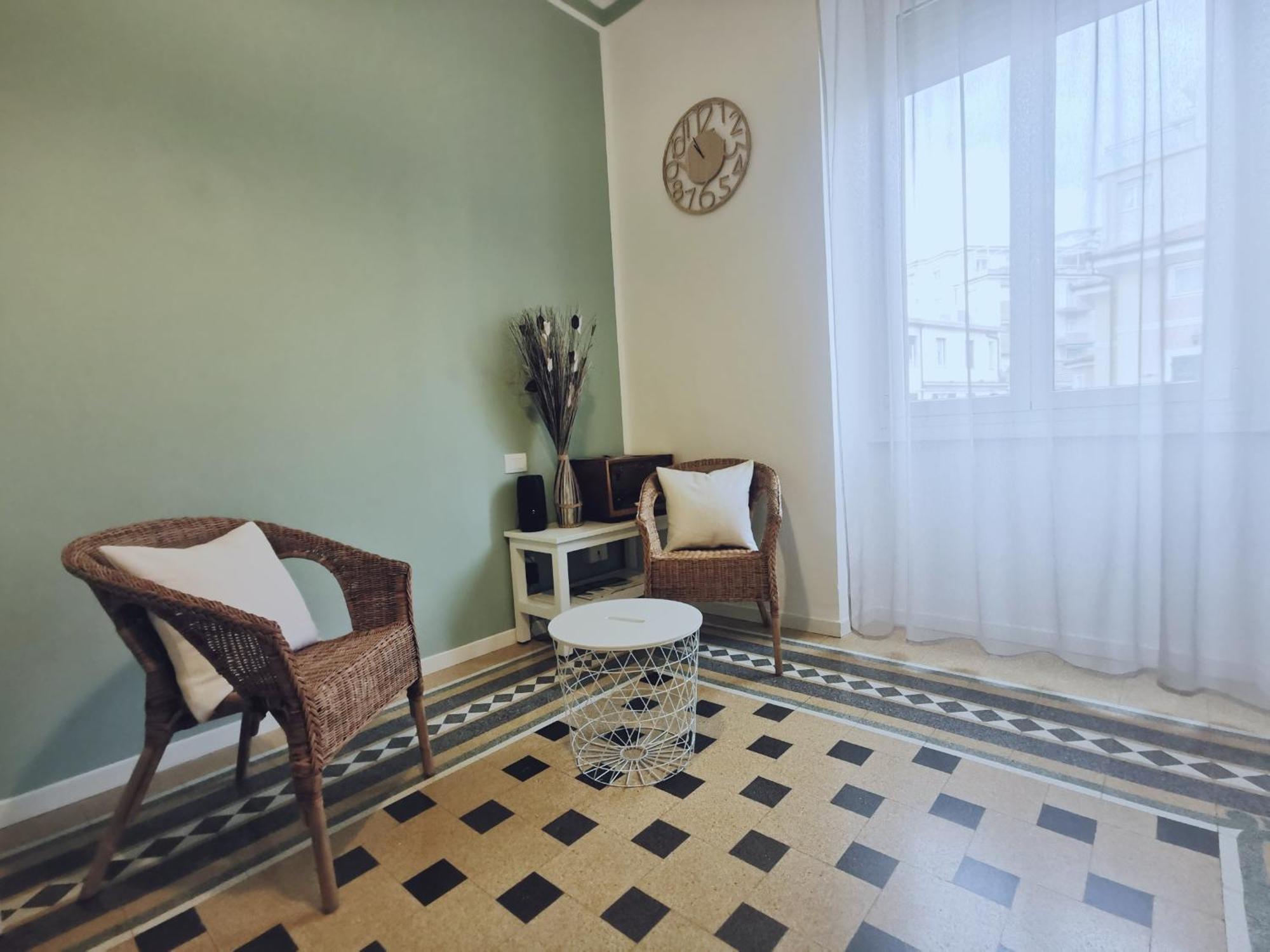 Azzurra Ridi Che Ti Passa Hotel Alassio Kültér fotó